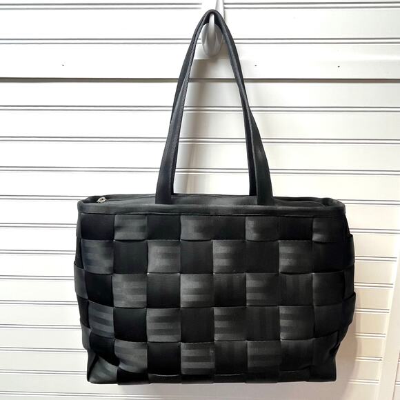 The Original Harvey’s Detroit Seatbelt Bag/Purse - Picture 1 of 15